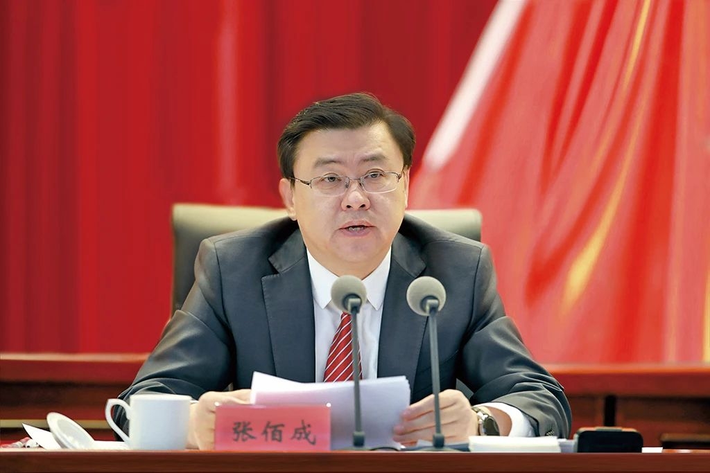 盟委理论学习中心组举行2025年第2次集体学习 张佰成主持 郭玉峰王永明赵德永参加