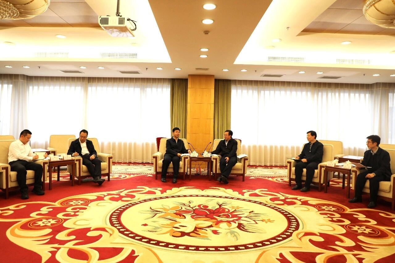 陈艳豹带队赴全国人大机关汇报对接工作